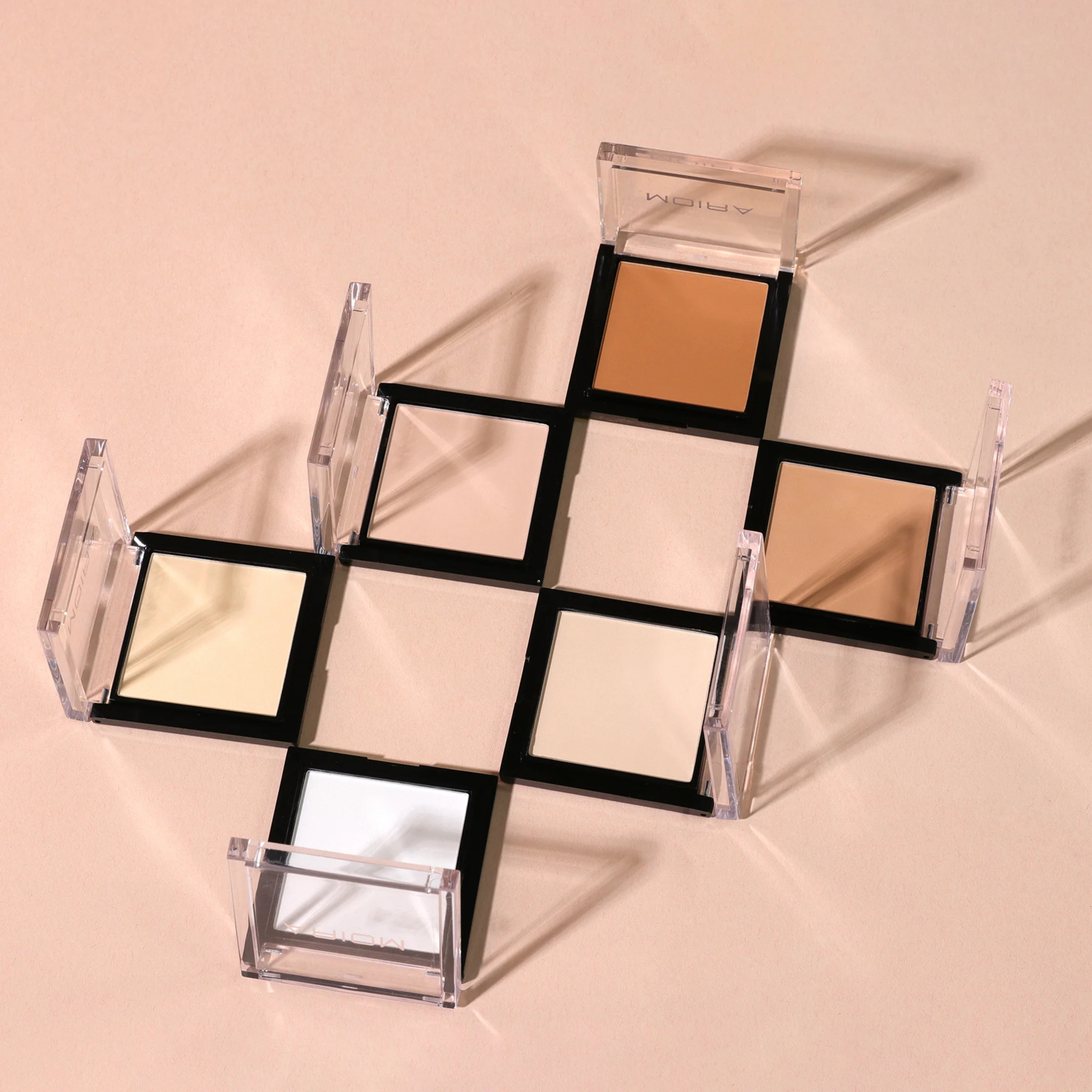 Lavish Pressed Finishing Powder (100, Translucent)