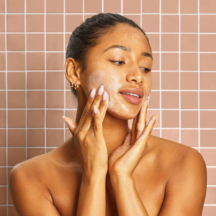 Kitsch - Sapone Solido all’Acido Cogico per Viso e Corpo | Uniforma l’incarnato e attenua macchie e cicatrici - Nutriente e Idratante