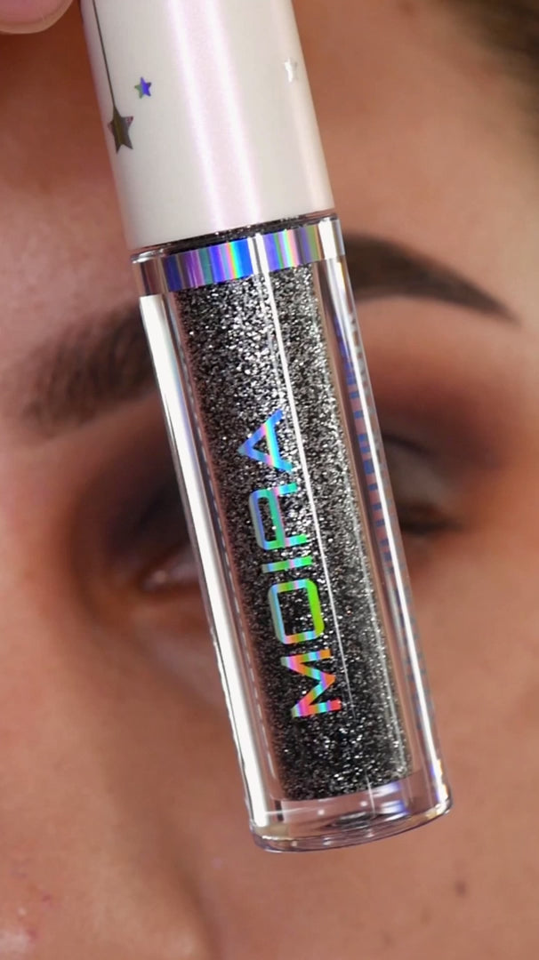 Load video: Glitter Glitter Liner (002, After Dark)